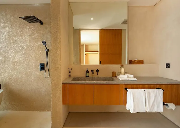 Villa Thre By Pertama Canggu (Bali)